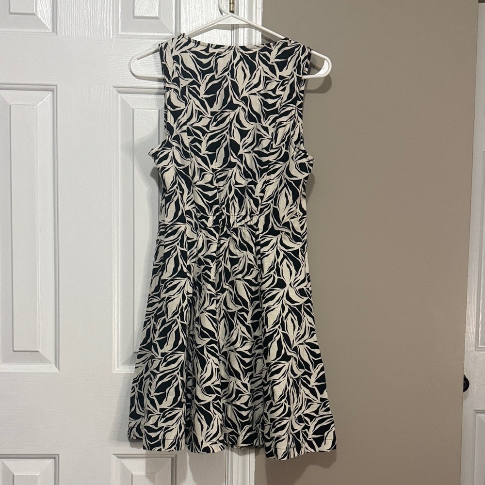 a new day Black and White Leaf Pattern Mini Dress - Picture 6 of 7